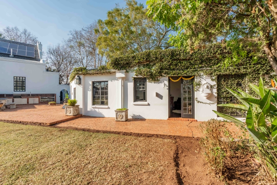 9 Bedroom Property for Sale in Cowies Hill KwaZulu-Natal