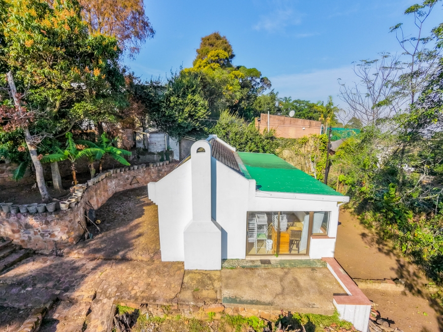 9 Bedroom Property for Sale in Cowies Hill KwaZulu-Natal