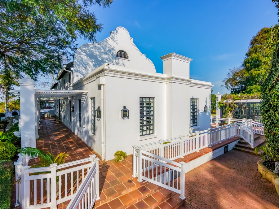 9 Bedroom Property for Sale in Cowies Hill KwaZulu-Natal