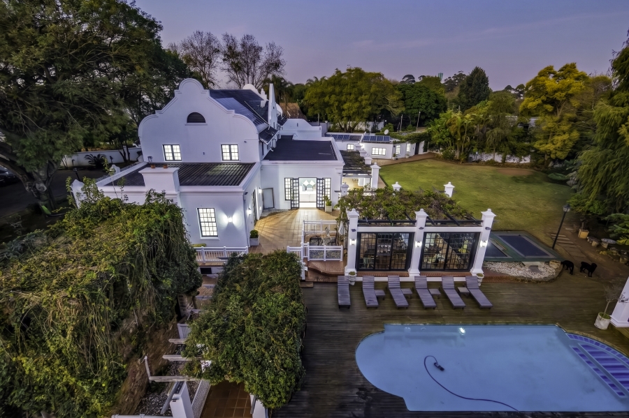 9 Bedroom Property for Sale in Cowies Hill KwaZulu-Natal