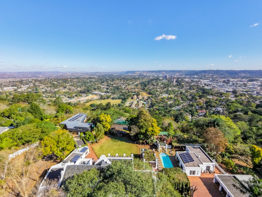 9 Bedroom Property for Sale in Cowies Hill KwaZulu-Natal