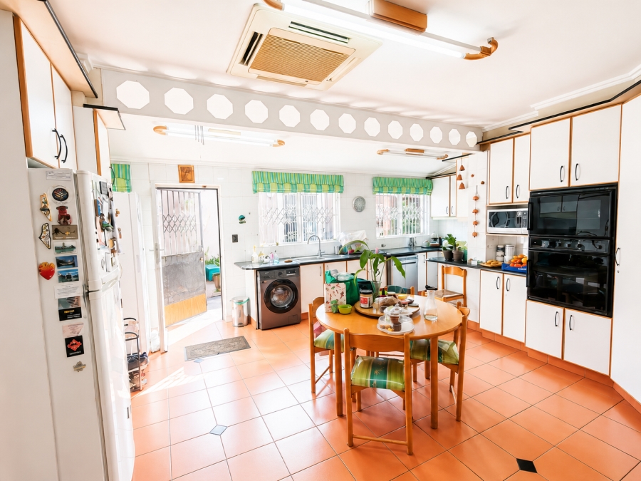4 Bedroom Property for Sale in Sherwood KwaZulu-Natal