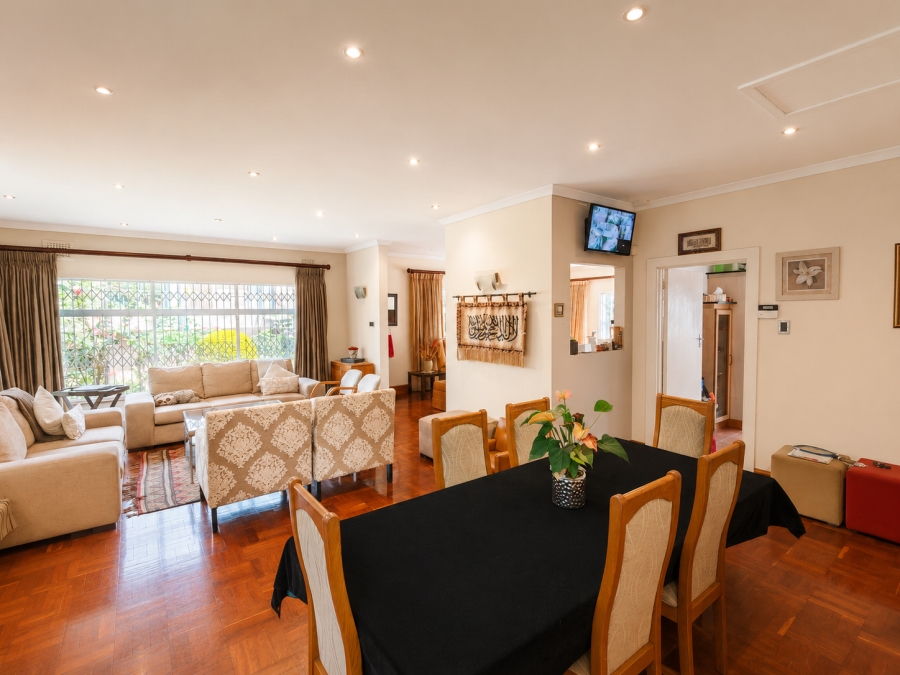 4 Bedroom Property for Sale in Sherwood KwaZulu-Natal