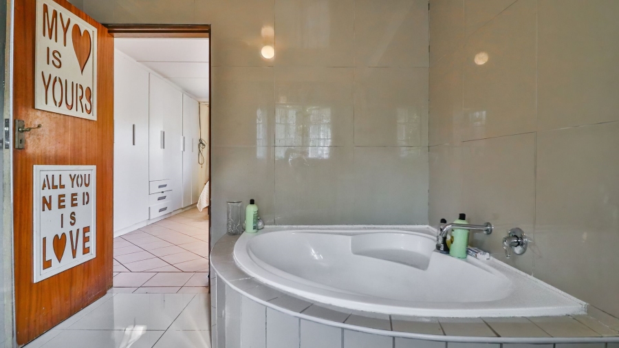 3 Bedroom Property for Sale in Boughton KwaZulu-Natal