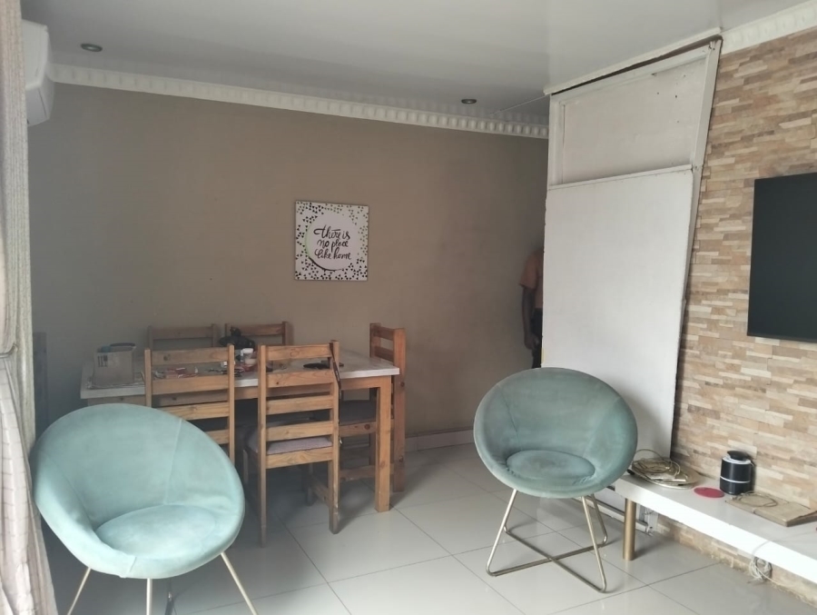 2 Bedroom Property for Sale in Redfern KwaZulu-Natal
