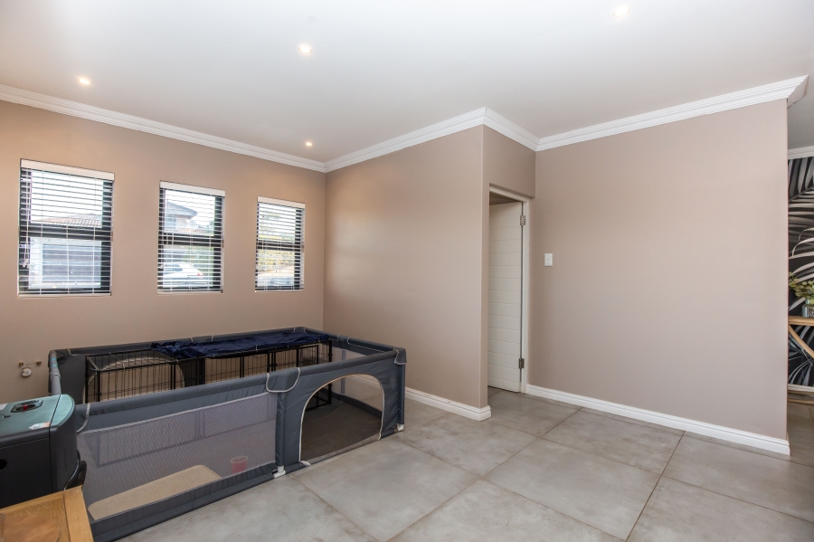 3 Bedroom Property for Sale in Hilldene KwaZulu-Natal