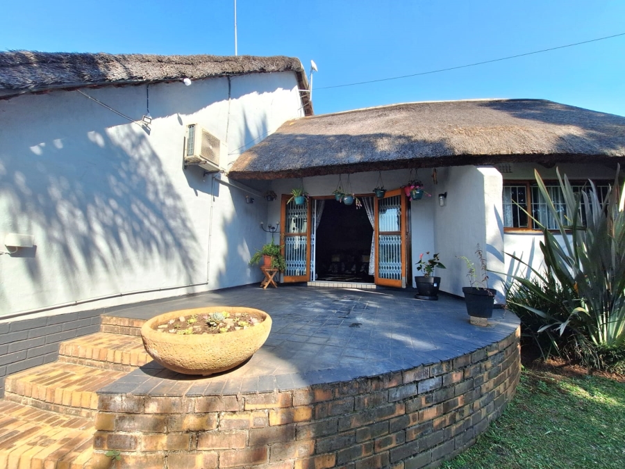 4 Bedroom Property for Sale in Signal Hill KwaZulu-Natal
