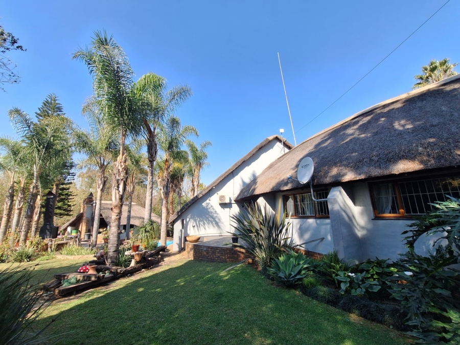 4 Bedroom Property for Sale in Signal Hill KwaZulu-Natal
