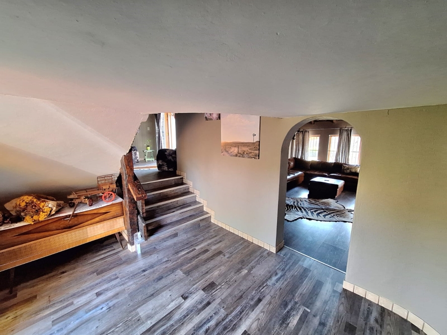 4 Bedroom Property for Sale in Signal Hill KwaZulu-Natal
