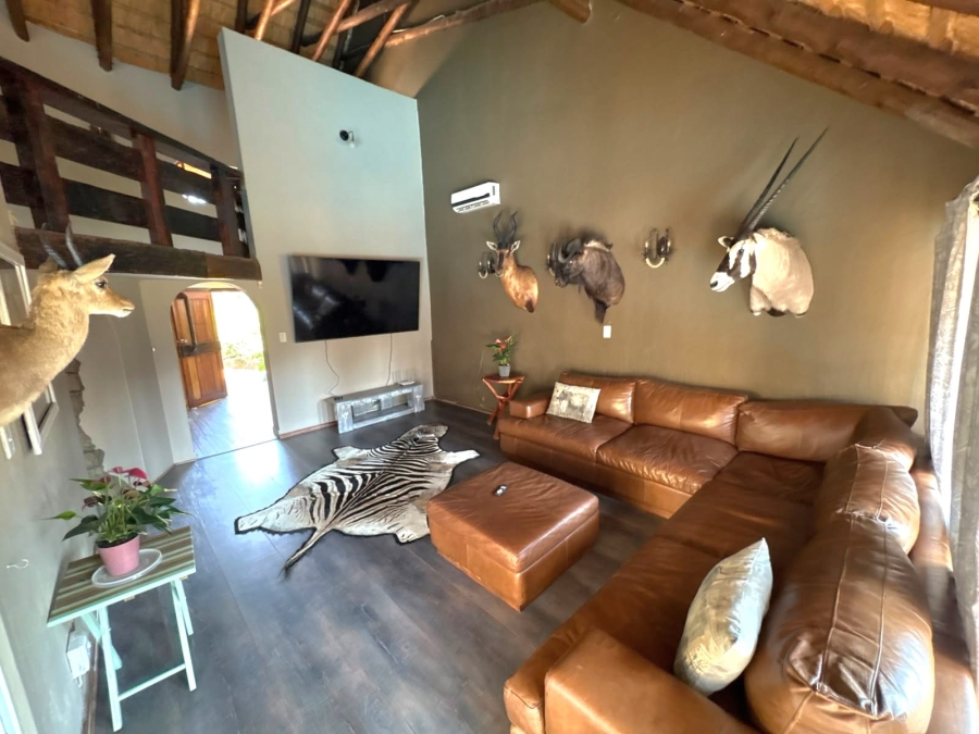 4 Bedroom Property for Sale in Signal Hill KwaZulu-Natal