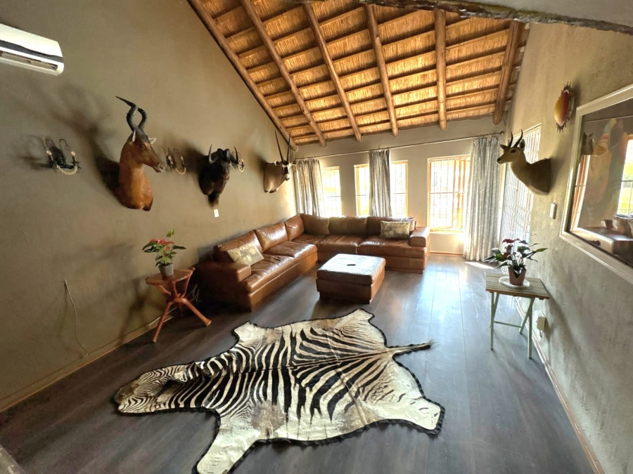 4 Bedroom Property for Sale in Signal Hill KwaZulu-Natal