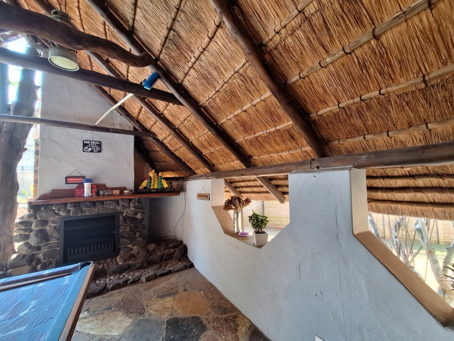 4 Bedroom Property for Sale in Signal Hill KwaZulu-Natal