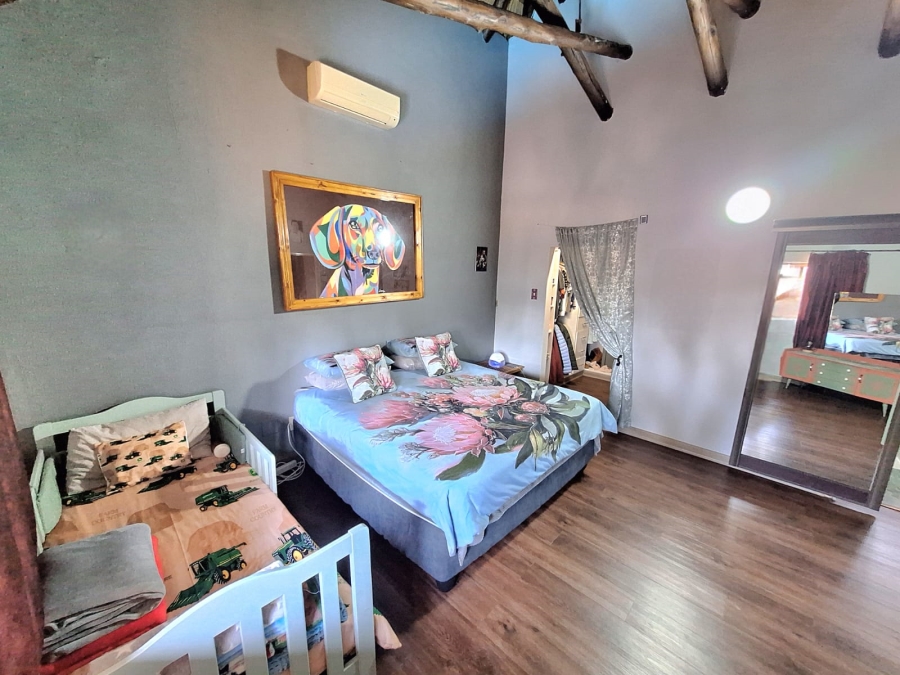4 Bedroom Property for Sale in Signal Hill KwaZulu-Natal