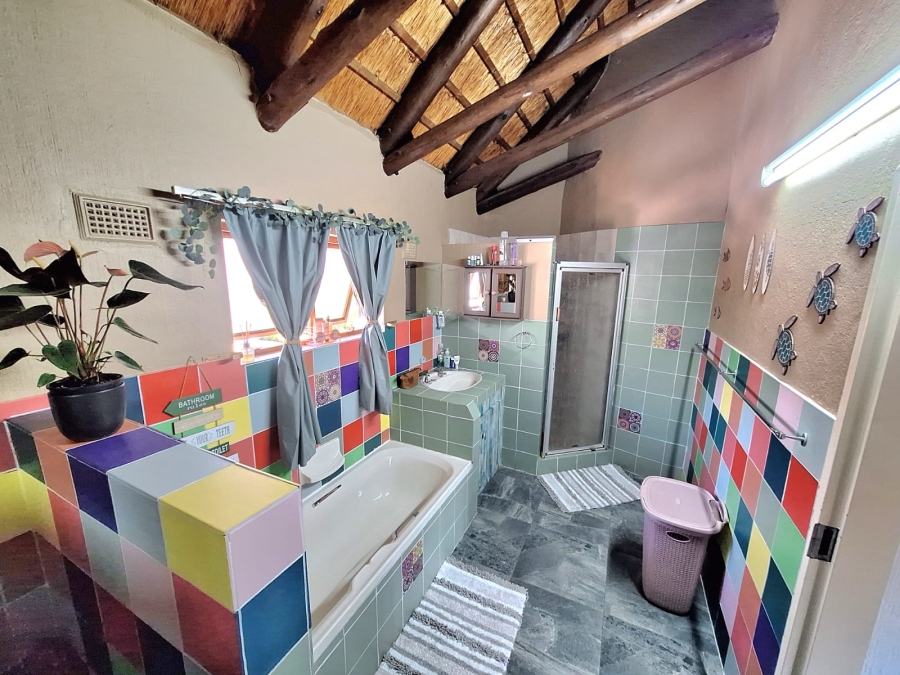 4 Bedroom Property for Sale in Signal Hill KwaZulu-Natal