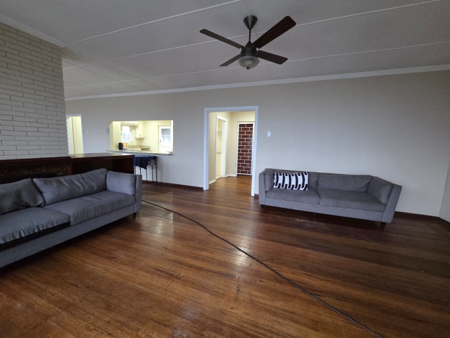 5 Bedroom Property for Sale in Bluff KwaZulu-Natal
