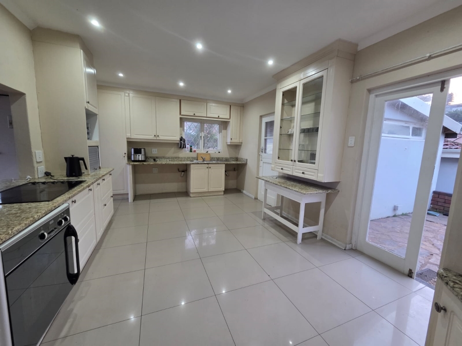 5 Bedroom Property for Sale in Bluff KwaZulu-Natal