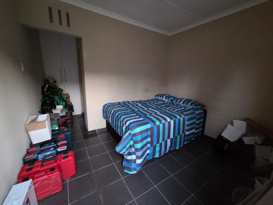 5 Bedroom Property for Sale in Bluff KwaZulu-Natal
