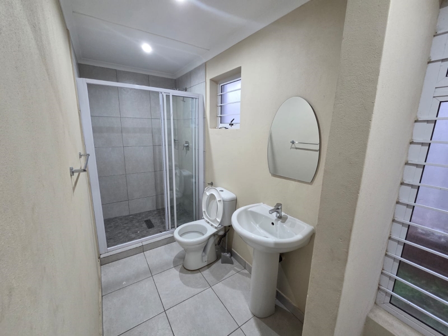 5 Bedroom Property for Sale in Bluff KwaZulu-Natal