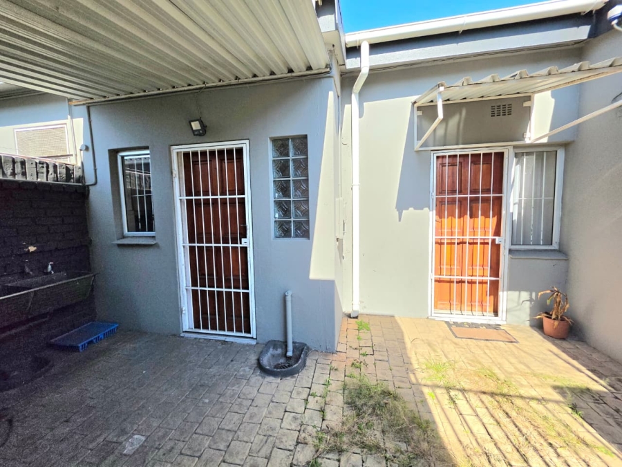 2 Bedroom Property for Sale in Meer En See KwaZulu-Natal