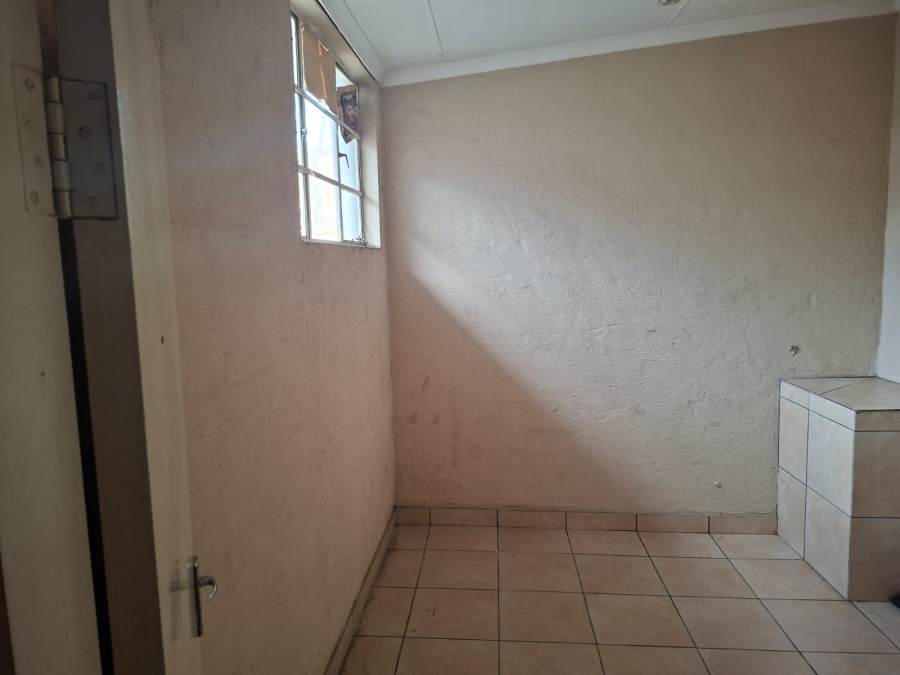 To Let Commercial Property for Rent in Airport Industrial KwaZulu-Natal
