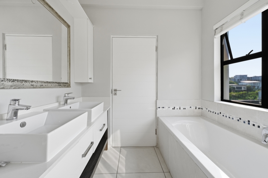 4 Bedroom Property for Sale in Palm Lakes Estate KwaZulu-Natal