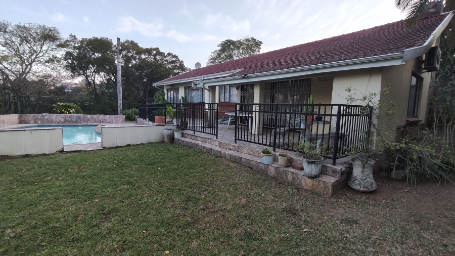 4 Bedroom Property for Sale in Dawncliffe KwaZulu-Natal