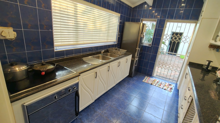 4 Bedroom Property for Sale in Dawncliffe KwaZulu-Natal