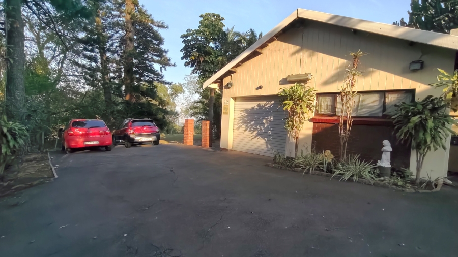 4 Bedroom Property for Sale in Dawncliffe KwaZulu-Natal