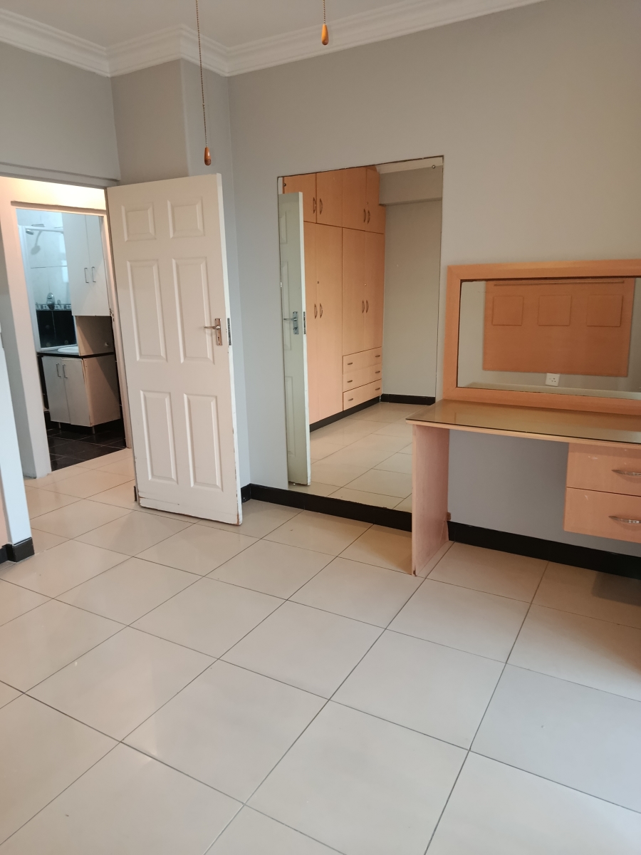 2 Bedroom Property for Sale in Durban Central KwaZulu-Natal
