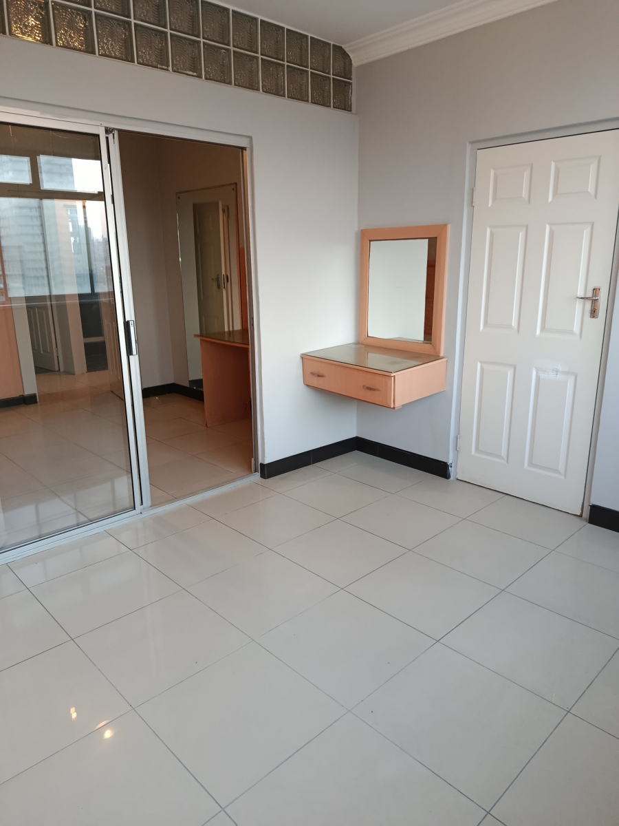2 Bedroom Property for Sale in Durban Central KwaZulu-Natal