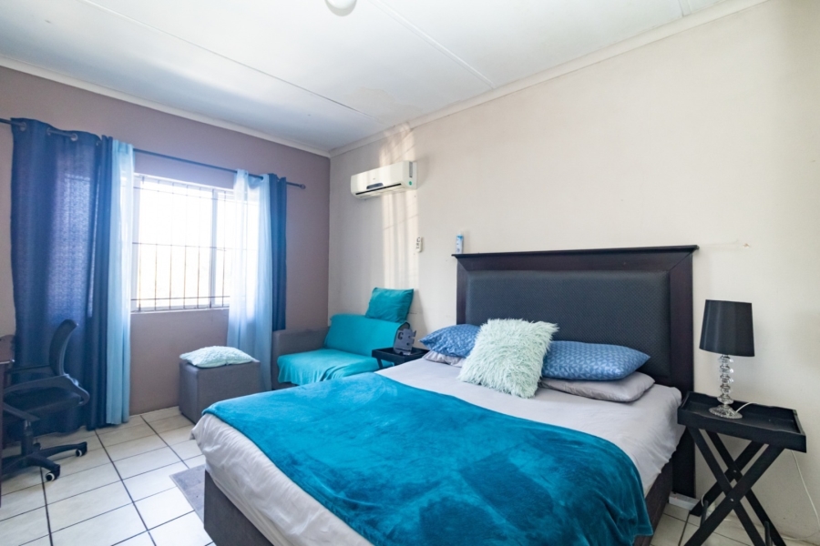 5 Bedroom Property for Sale in Grosvenor KwaZulu-Natal