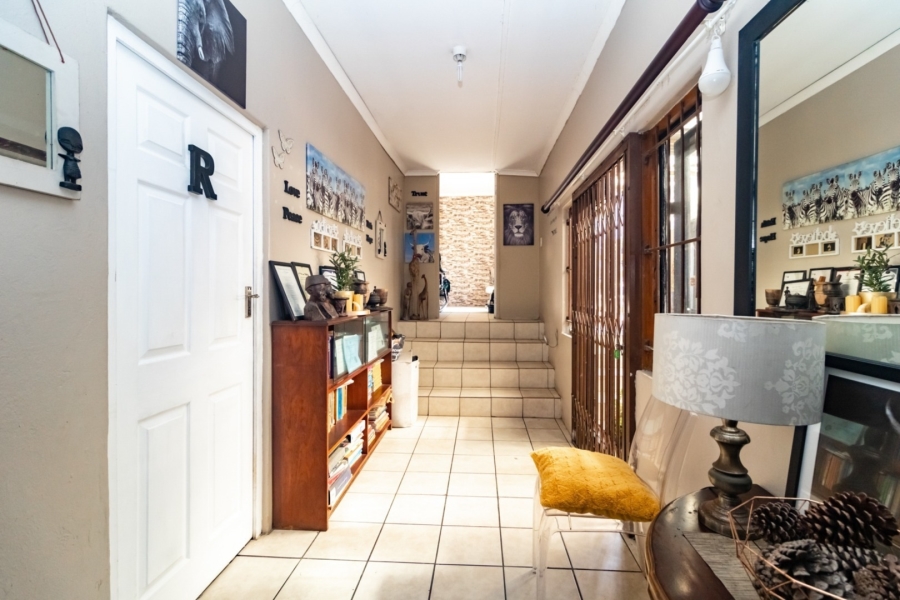 5 Bedroom Property for Sale in Grosvenor KwaZulu-Natal