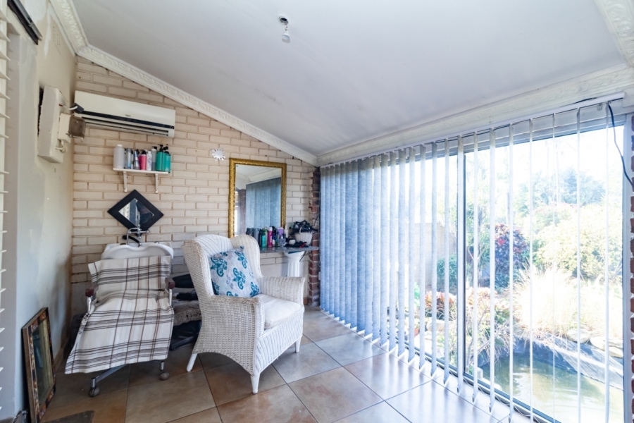 5 Bedroom Property for Sale in Grosvenor KwaZulu-Natal