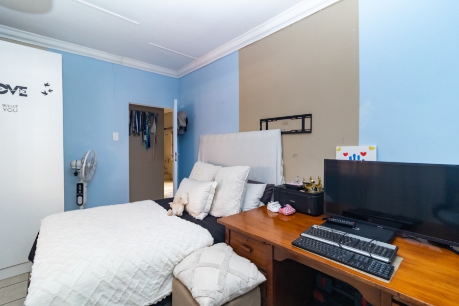 5 Bedroom Property for Sale in Grosvenor KwaZulu-Natal