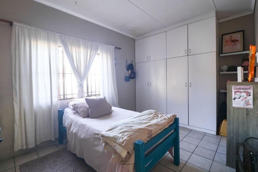 5 Bedroom Property for Sale in Grosvenor KwaZulu-Natal