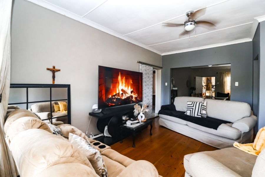 5 Bedroom Property for Sale in Grosvenor KwaZulu-Natal