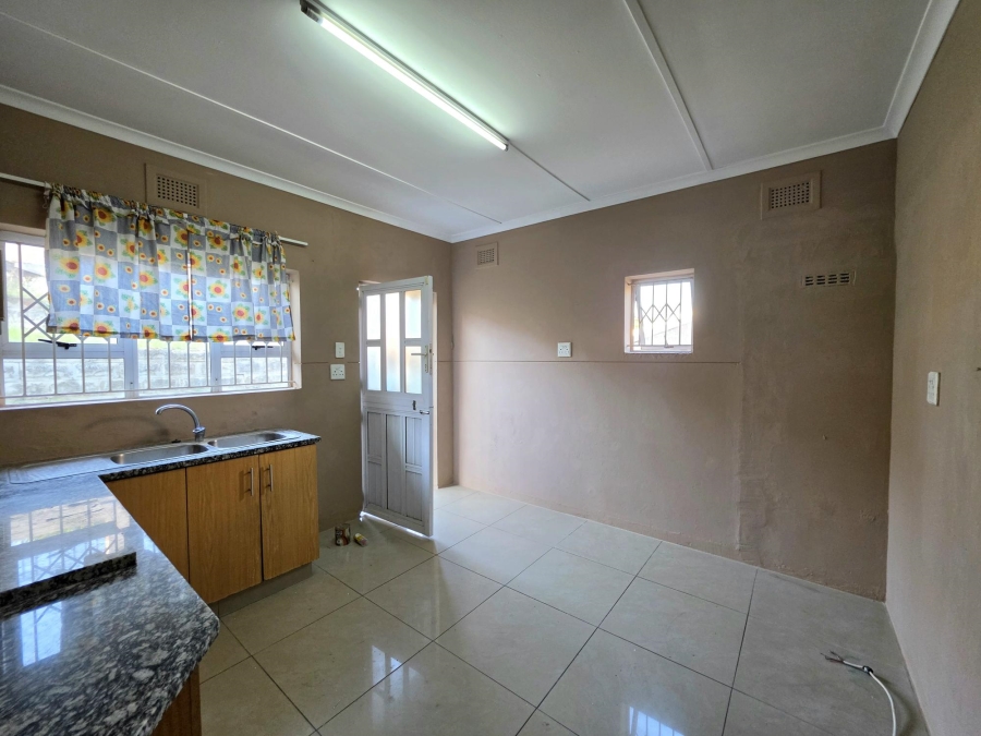 To Let 2 Bedroom Property for Rent in Fynnland KwaZulu-Natal