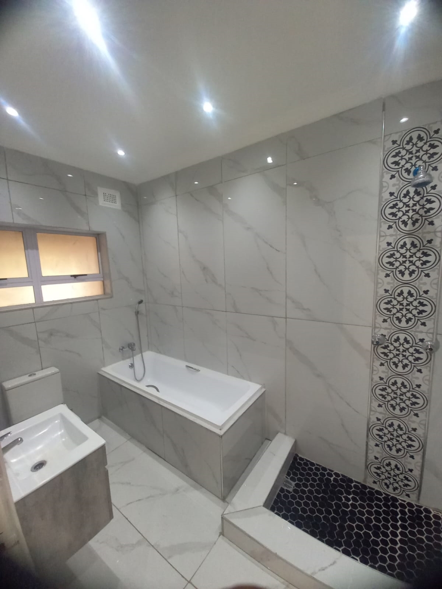 3 Bedroom Property for Sale in Brighton Beach KwaZulu-Natal