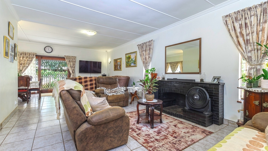5 Bedroom Property for Sale in Gillitts KwaZulu-Natal