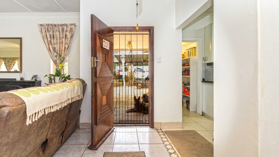 5 Bedroom Property for Sale in Gillitts KwaZulu-Natal