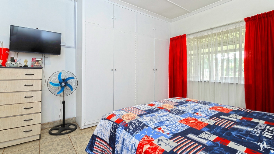 5 Bedroom Property for Sale in Gillitts KwaZulu-Natal