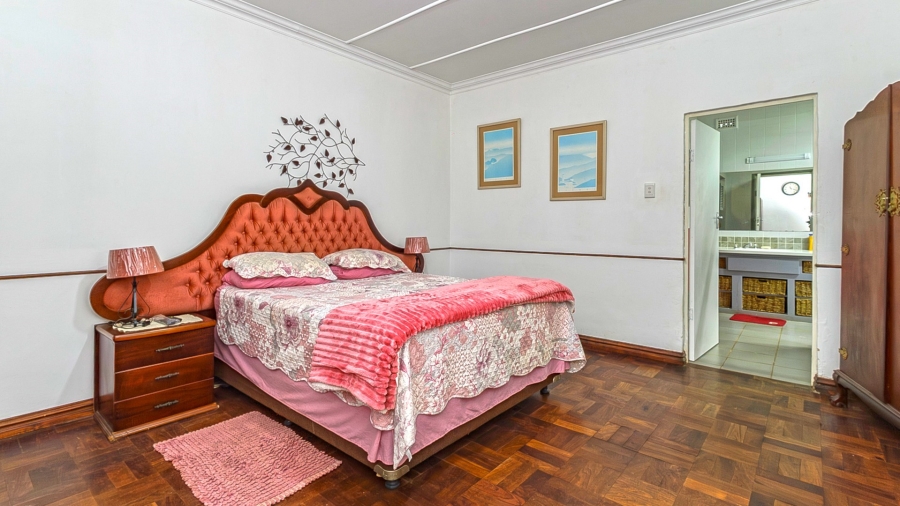 5 Bedroom Property for Sale in Gillitts KwaZulu-Natal