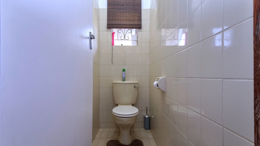 5 Bedroom Property for Sale in Gillitts KwaZulu-Natal