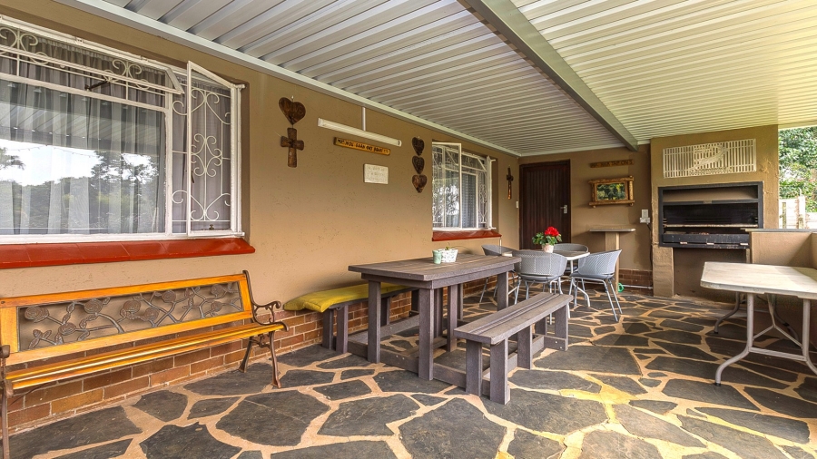 5 Bedroom Property for Sale in Gillitts KwaZulu-Natal