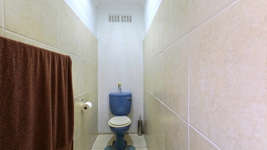 5 Bedroom Property for Sale in Gillitts KwaZulu-Natal