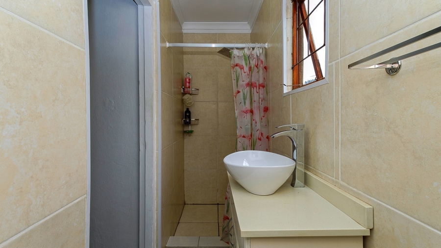 5 Bedroom Property for Sale in Gillitts KwaZulu-Natal