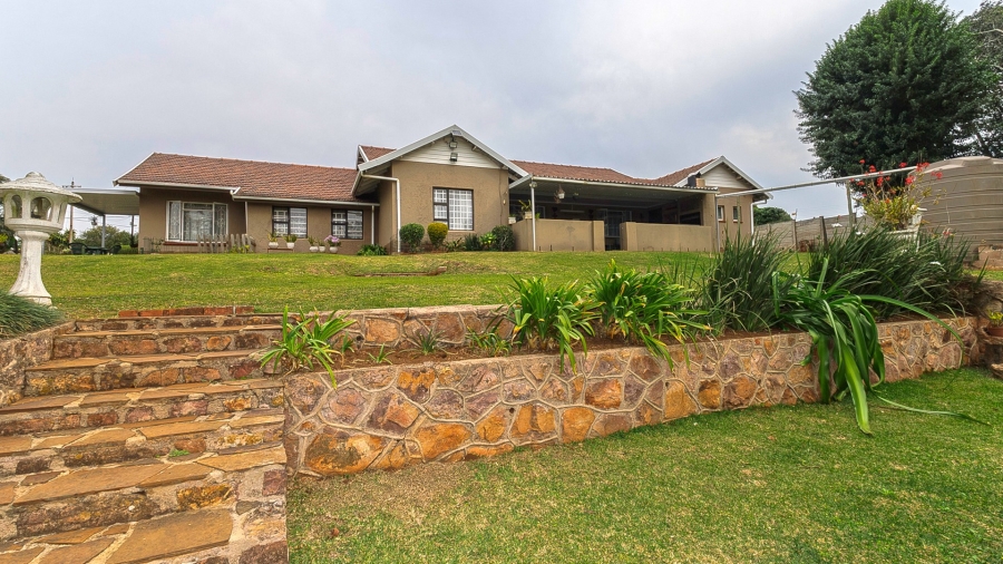 5 Bedroom Property for Sale in Gillitts KwaZulu-Natal
