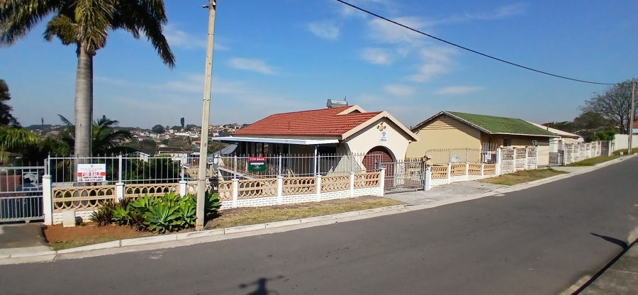 4 Bedroom Property for Sale in Bellair KwaZulu-Natal