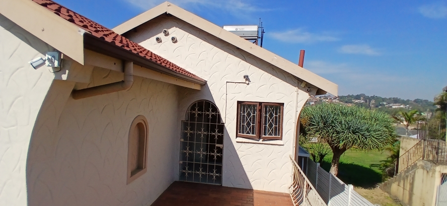 4 Bedroom Property for Sale in Bellair KwaZulu-Natal