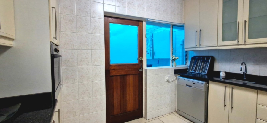 To Let 3 Bedroom Property for Rent in Umhlanga KwaZulu-Natal